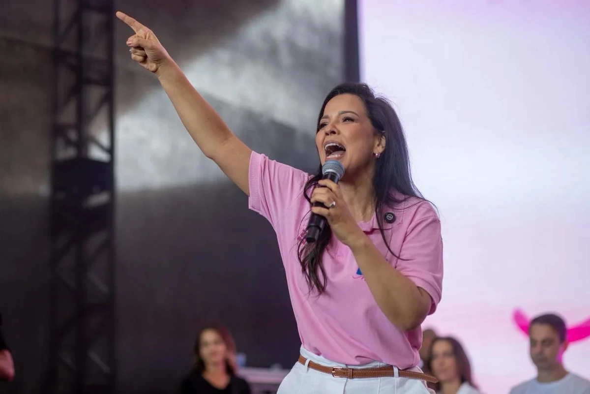 Priscila Costa é vereadora em Fortaleza e ganhou força para ser vice de Flávio Bolsonaro por Reprodução