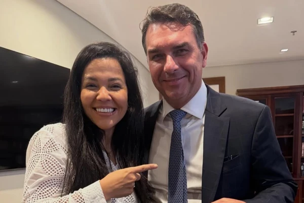 Priscila Costa é vereadora em Fortaleza e ganhou força para ser vice de Flávio Bolsonaro