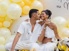 Imagem - Sheuba e Tiago Souza descobrem sexo do bebê em chá revelação