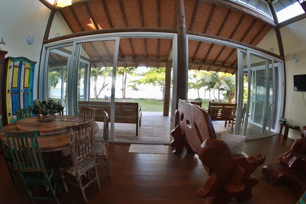 Casa na ilha por Divulgação