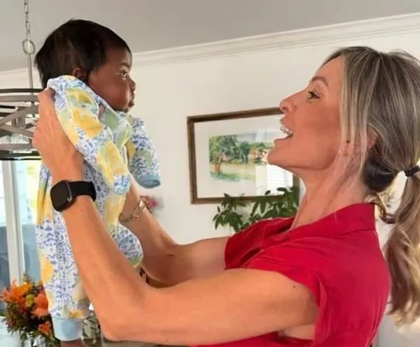 Casal descobre erro em clínica por Reprodução