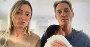 Casal descobre erro em clínica por Reprodução