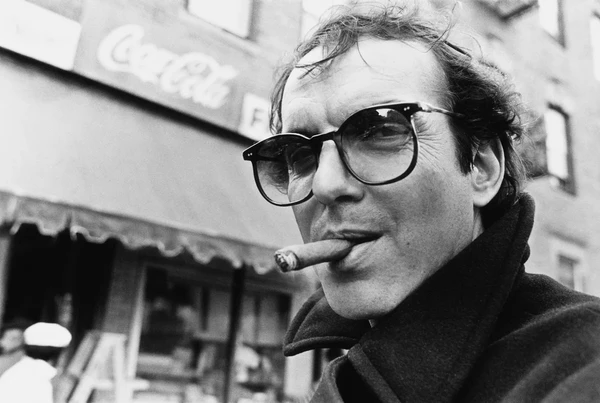 Dean Tavoularis por Reprodução