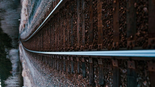 O projeto é a grande aposta para reduzir o Custo Brasil e provar que o modal ferroviário pode, enfim, voltar a crescer com força.