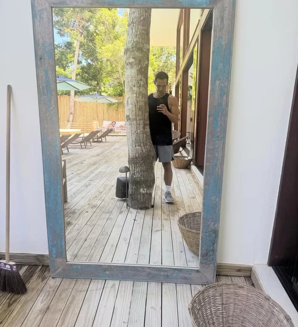 Isis Valverde e Marcus Buaiz compartilharam cliques em Trancoso por Reprodução/Instagram