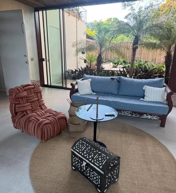 Isis Valverde e Marcus Buaiz compartilharam cliques em Trancoso por Reprodução/Instagram