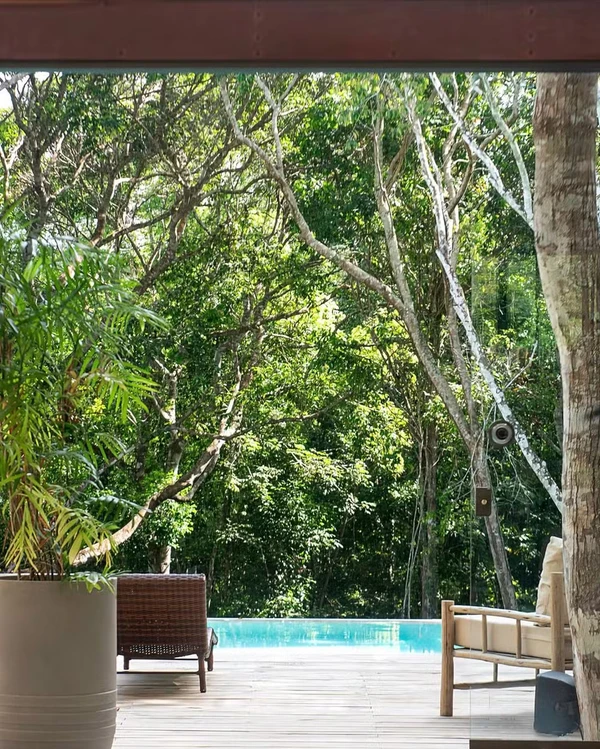 Mansão que Isis Valverde e Marcus Buaiz estão hospedados em Trancoso por Reprodução/Instagram