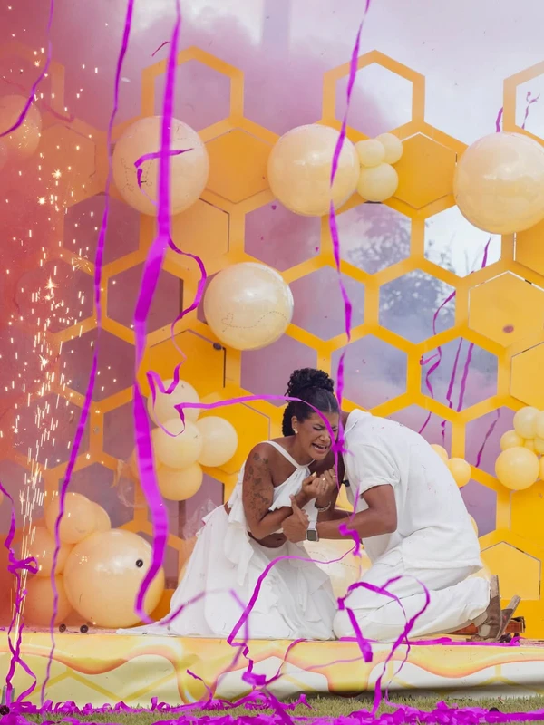 Sheuba e Tiago descobriram que esperam uma menina por Reprodução/Instagram