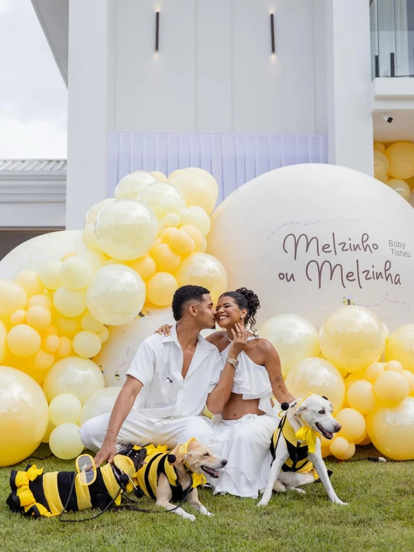 Sheuba e Tiago descobriram que esperam uma menina por Reprodução/Instagram
