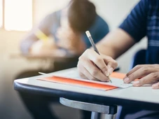 Imagem - CONCURSOS: Estabilidade atrai, mas judicialização é  obstáculo