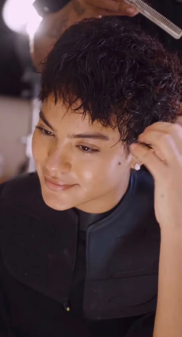 Bella Campos mostra novo corte de cabelo por Reprodução/Instagram