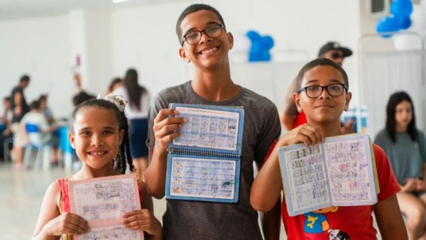 Governo Federal inicia mobilização para vacinar 27 milhões de estudantes em escolas públicas de todo o país. por Rafael Nascimento/MS