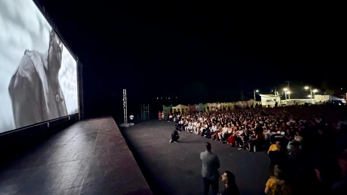 Cangaço Novo estreia em Cabaceiras por Felipe Gomes