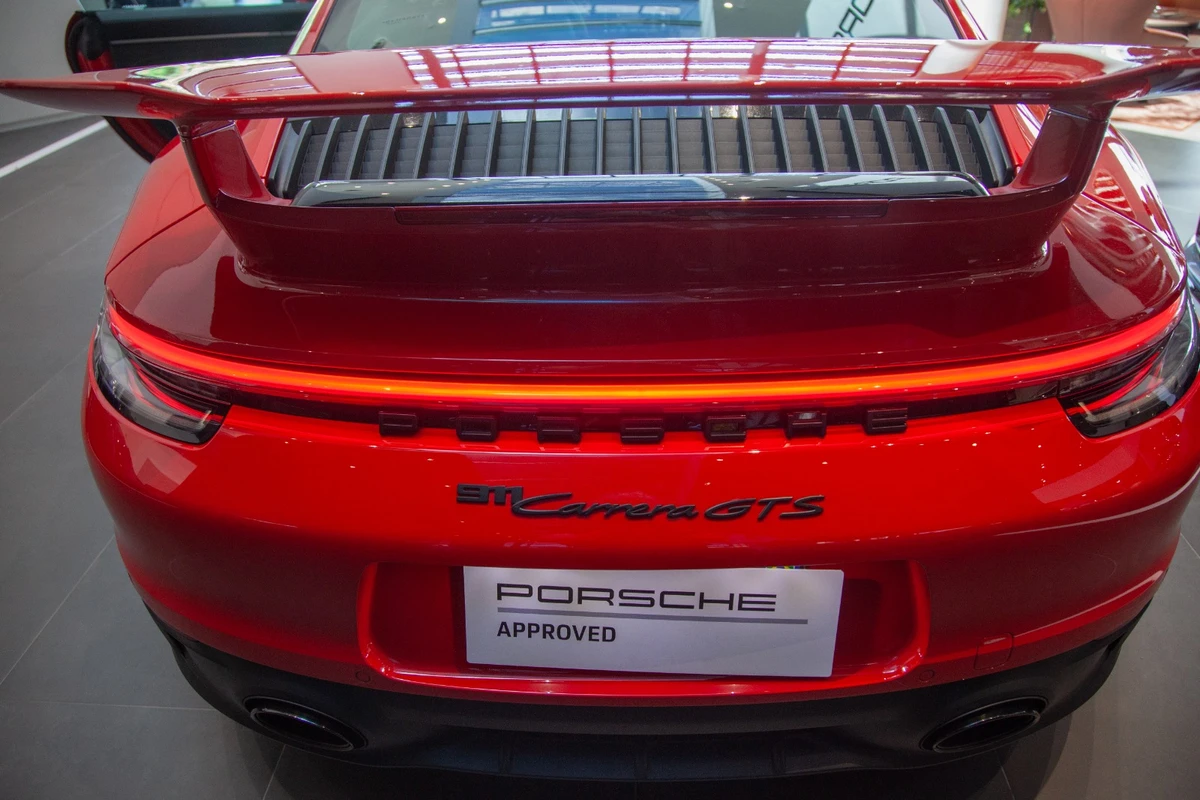 Como quer seu Porsche? por Sora Maia