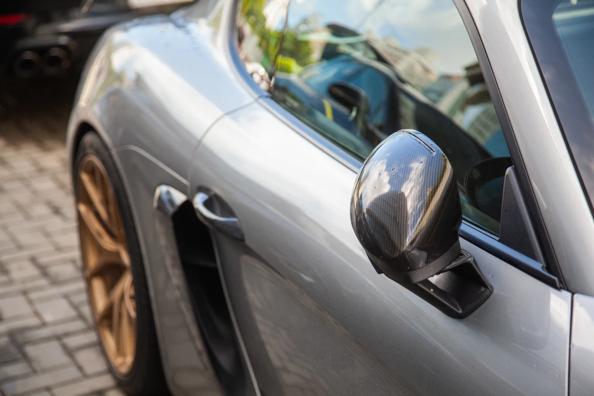 Como quer seu Porsche? por Sora Maia