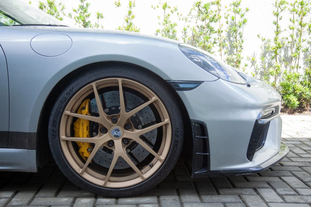 Como quer seu Porsche? por Sora Maia