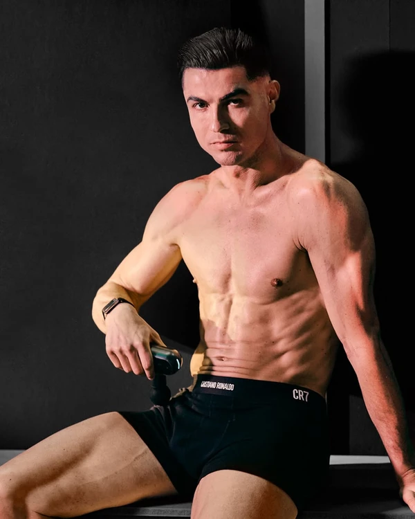 Físico de Cristiano Ronaldo por Reprodução/Instagram