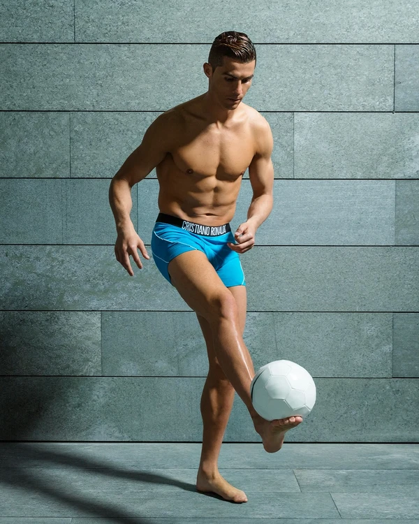 Físico de Cristiano Ronaldo por Reprodução/Instagram
