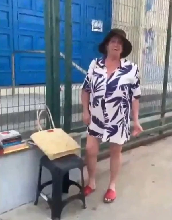 Idosa foi presa por injúria racial contra PM por Reprodução