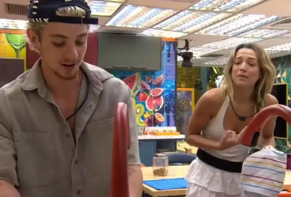 Juliano Floss e Samira protagonizaram brigas no BBB 26 por  Reprodução/GloboPlay