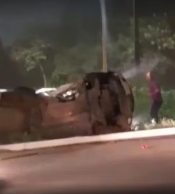 Motorista fugiu por Reproduçào