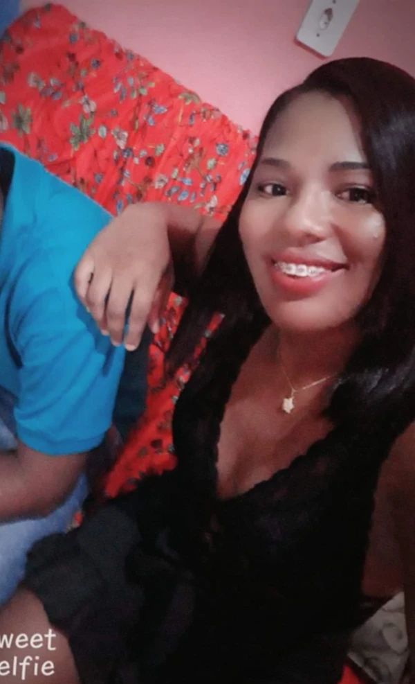 Sinaria foi morta dentro da própria casa por Reprodução