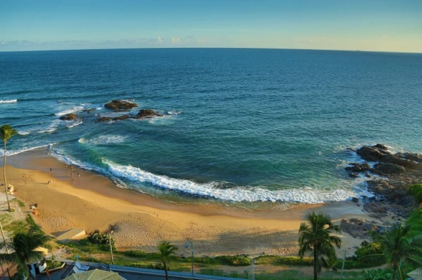 Academia fica localizada no Ondina Apart, na orla de Salvador por Reprodução | Wellhub