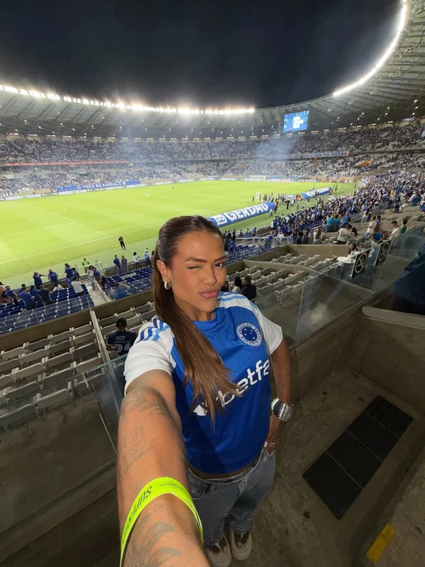 Camila Loures por Reprodução/Instagram