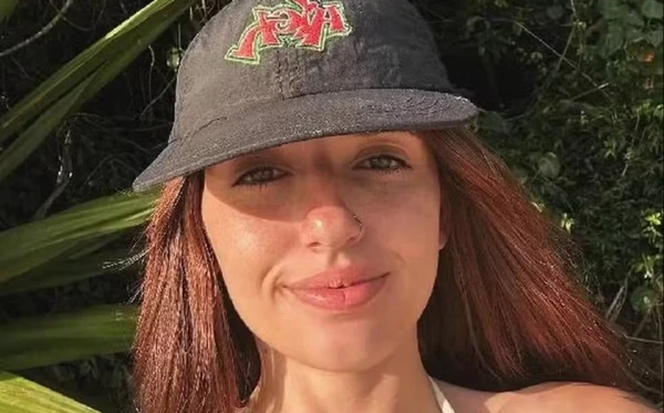 Karyn Lima Souza e Silva