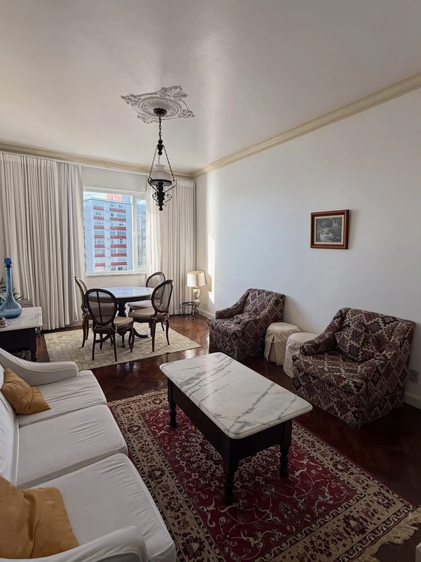 Apartamento no Edifício Oceania por Reprodução