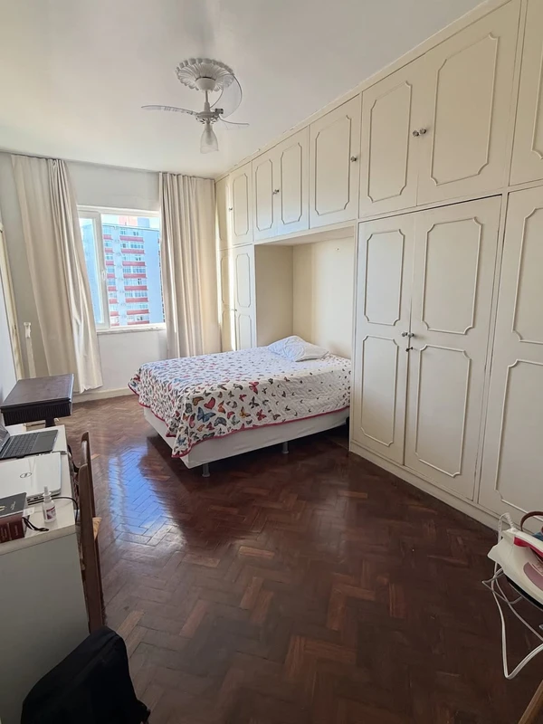 Apartamento no Edifício Oceania por Reprodução