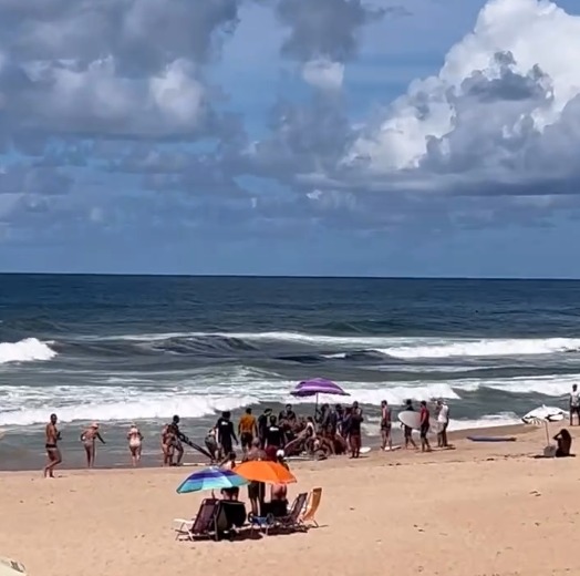 Moisés Ribeiro Pinheiro, de 65 anos, morreu afogado na praia de Stella Maris por Reprodução
