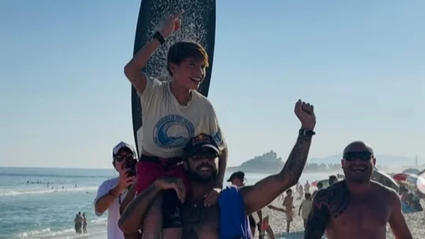 Filho de Pedro Scooby e Luana Piovani vence primeiro campeonato de surfe