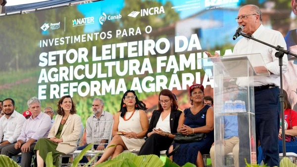 Governo Federal lança investimento de R$ 909 milhões em Andradina (SP) para fortalecer a cadeia do leite e acelerar a reforma agrária