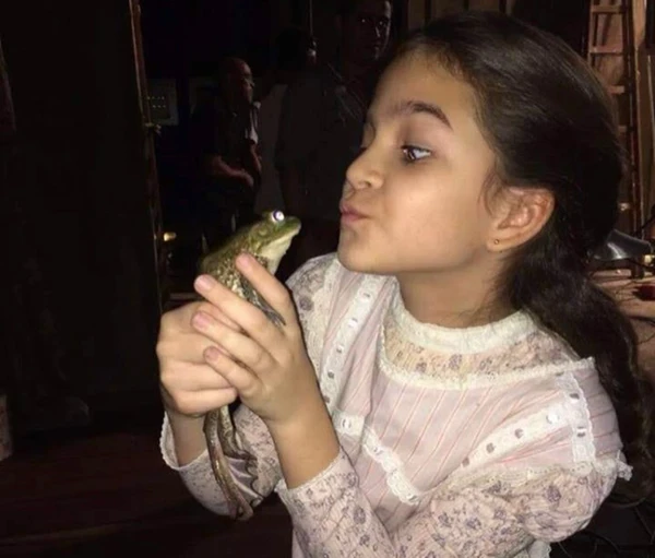 Mel Maia em "Além do Tempo" (2015) por Reprodução