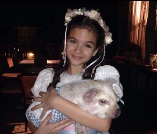 Mel Maia em "Além do Tempo" (2015) por Reprodução