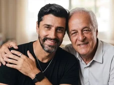 Imagem - Alberto Cowboy lamenta morte do tio, pai de Victor e Leo, e emociona com despedida