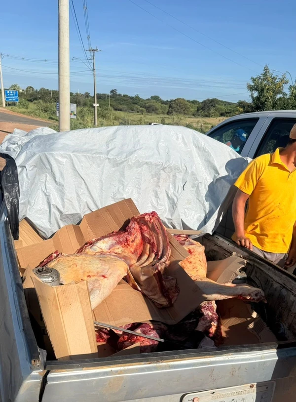 Adab apreende mais de 1 tonelada de carne irregular em Candiba e  Palmas de Monte Alto por Divulgação