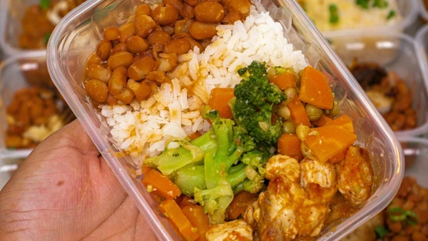 Do prato feito ao restaurante: vale-refeição mais flexível amplia opções para o trabalhador por Pexels, Iara Melo