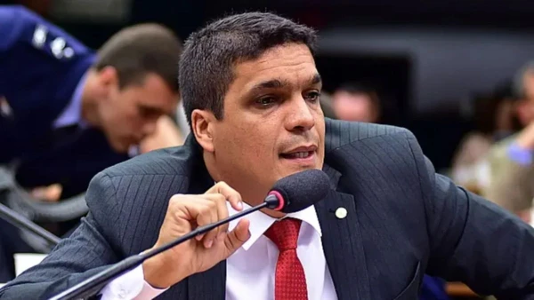 Entre orações e polêmicas: como Cabo Daciolo tenta unir o voto evangélico e militar em 2026 por Zeca Ribeiro/Câmara dos Deputados