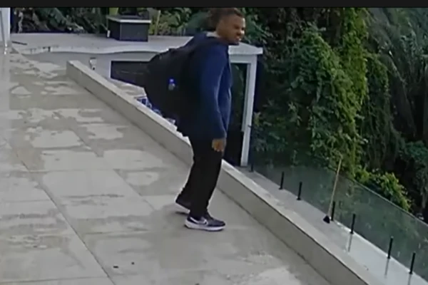 Gana foi flagrado em mansão no morro do Vidigal por Reprodução/Fantástico