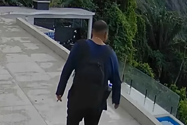 Gana foi flagrado em mansão no morro do Vidigal por Reprodução/Fantástico