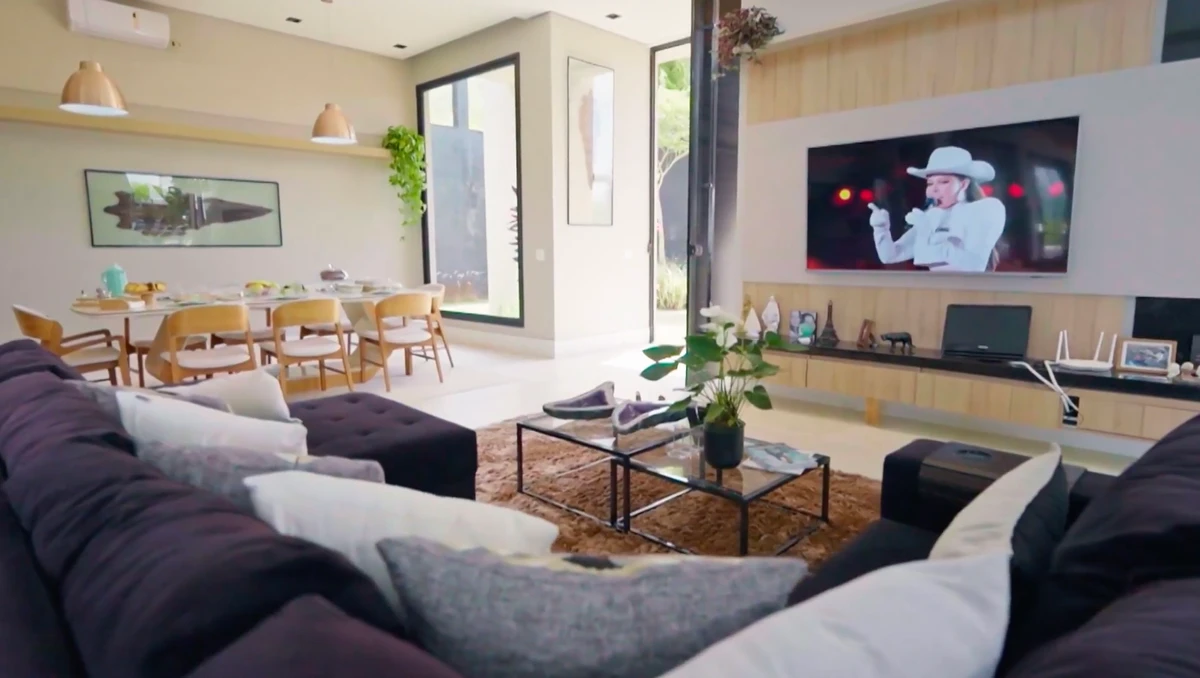 Maiara e Maraisa mostram mansão estratégica em SP usada entre shows e viagens por Reprodução/Globo