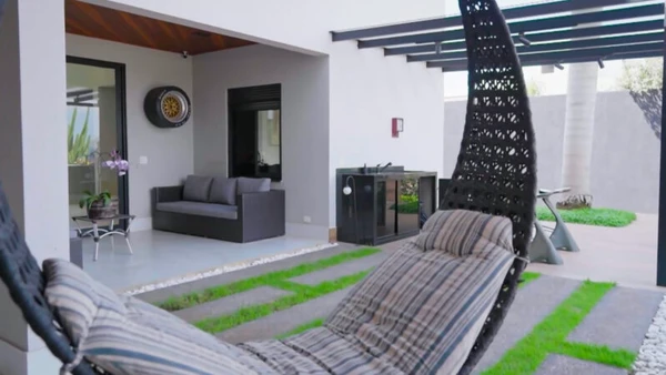 Maiara e Maraisa mostram mansão estratégica em SP usada entre shows e viagens por Reprodução/Globo