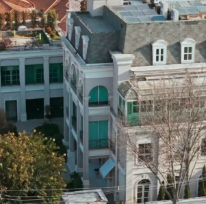 Mansão é avaliada em R$ 50 milhões por Reprodução 