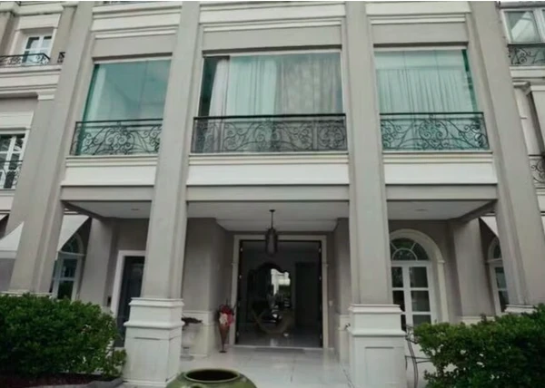 Mansão é avaliada em R$ 50 milhões por Reprodução | Globoplay