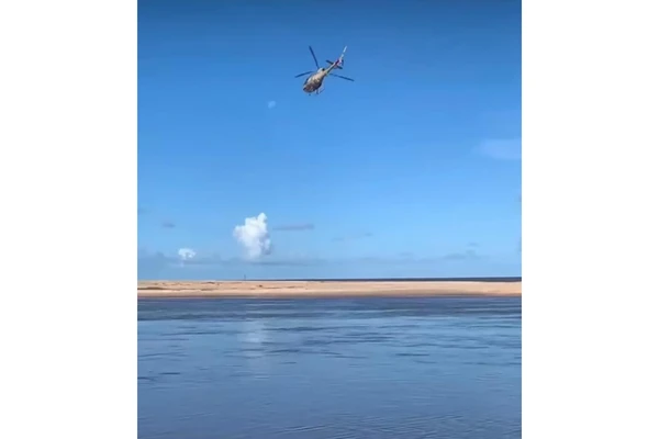 Pai e tio morreram afogados em praia de Itacimirim por Reporodução/Rede Sociais