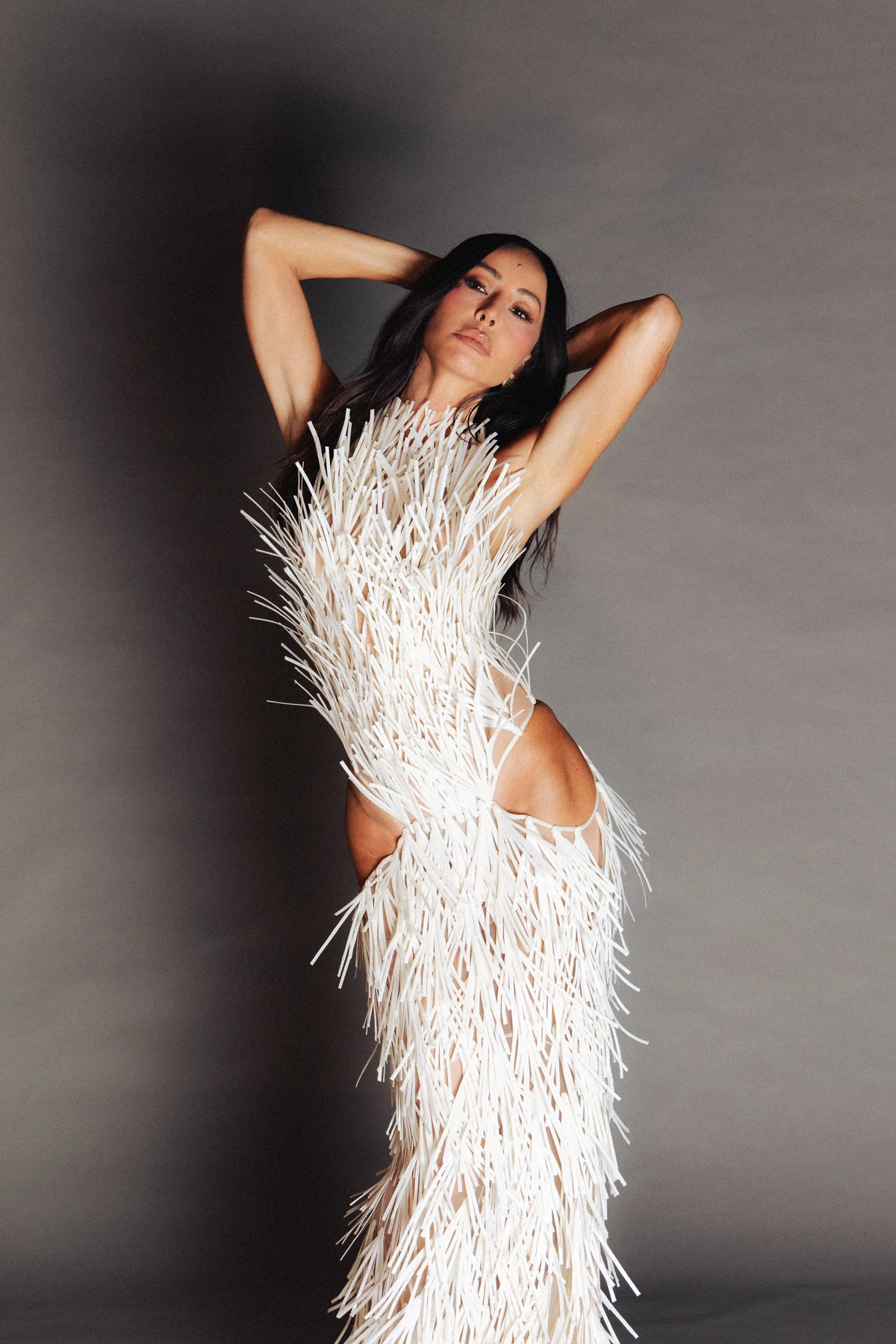 Sabrina Sato venceu o prêmio de Ícone de Moda e chamou atenção com look exclusivo por Lusca