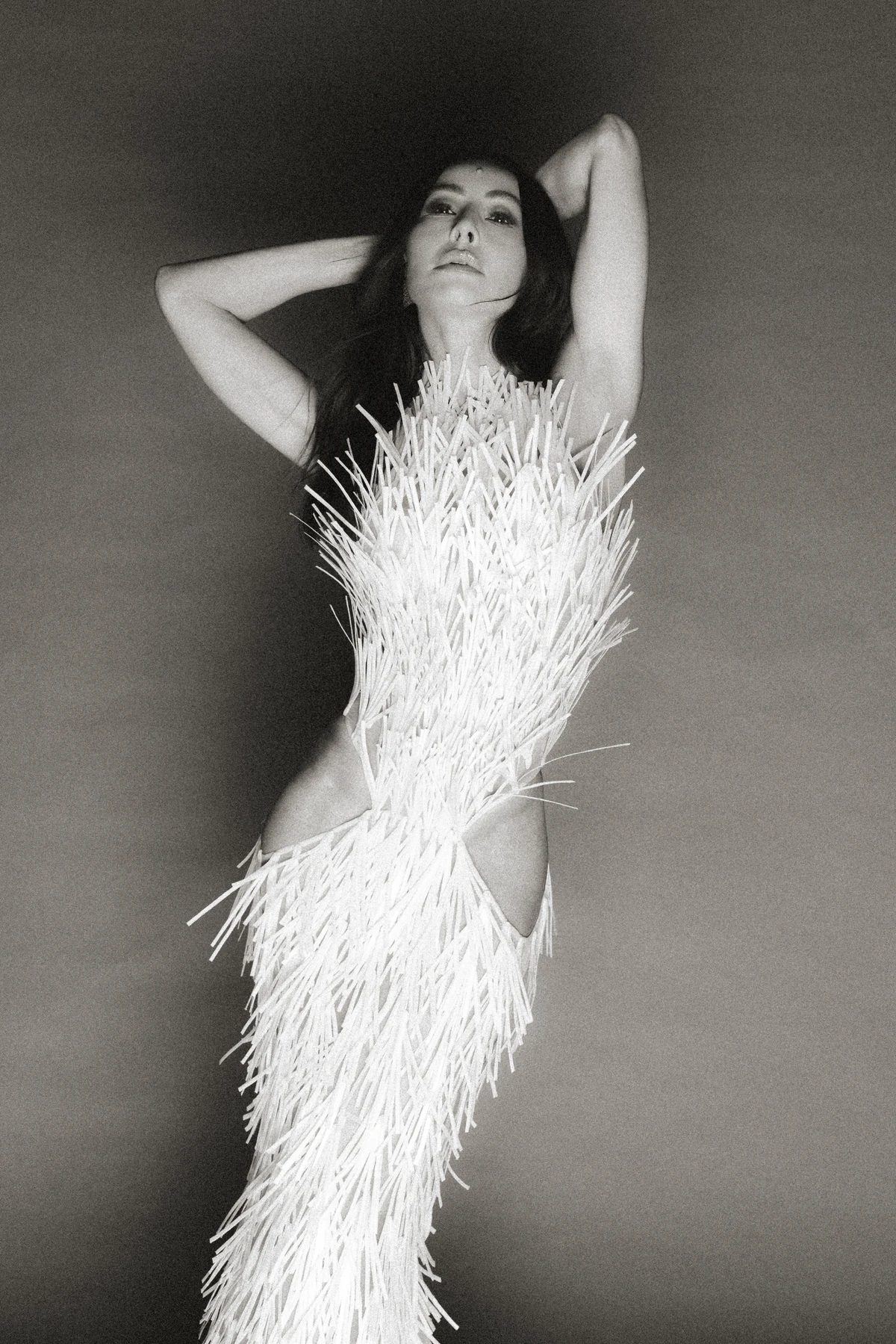 Sabrina Sato venceu o prêmio de Ícone de Moda e chamou atenção com look exclusivo por Lusca