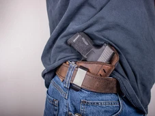 Imagem - Novas profissões podem ter porte de arma liberado; saiba quais